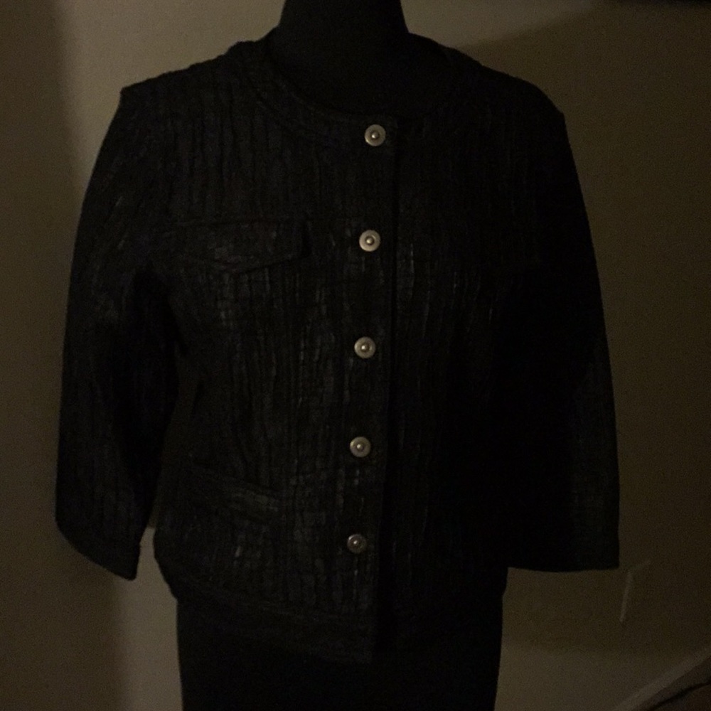Beautiful 3/4 sleeve blouse jacket